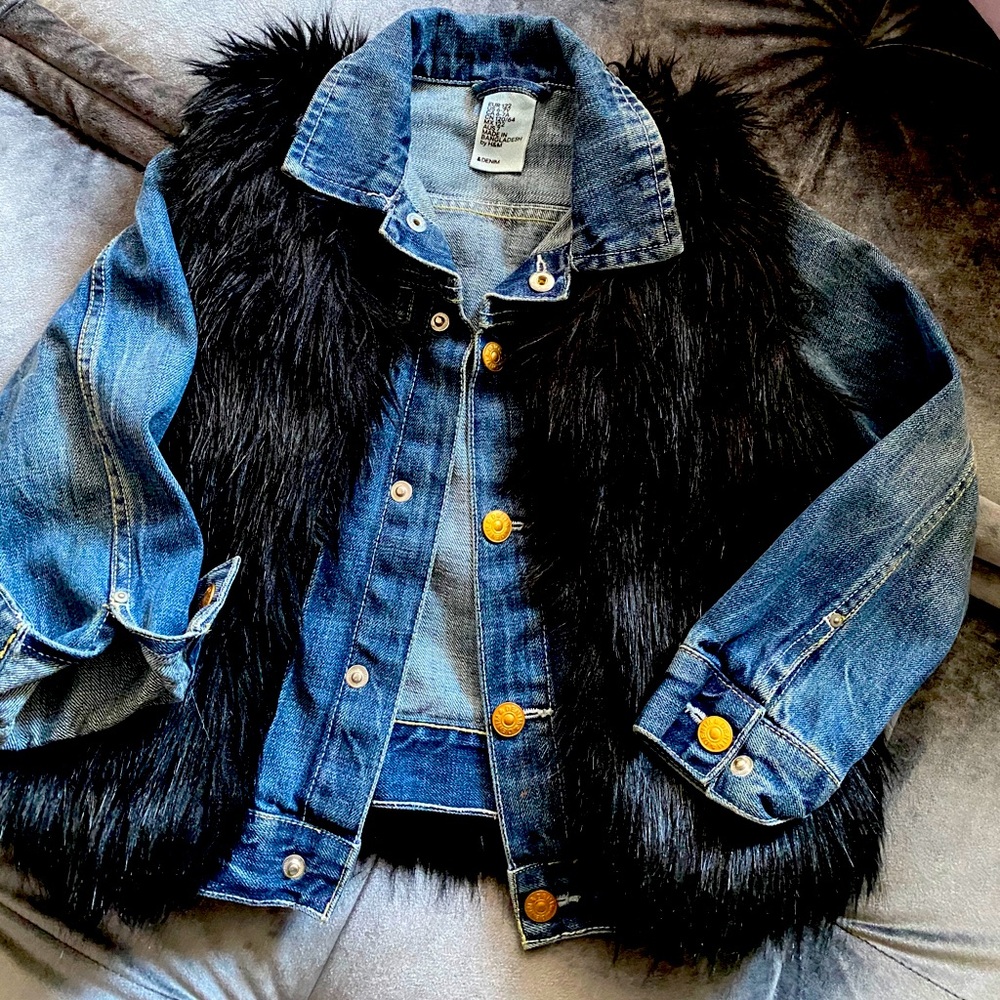 Denim jacket with a Faux fur Vest sz 6-8